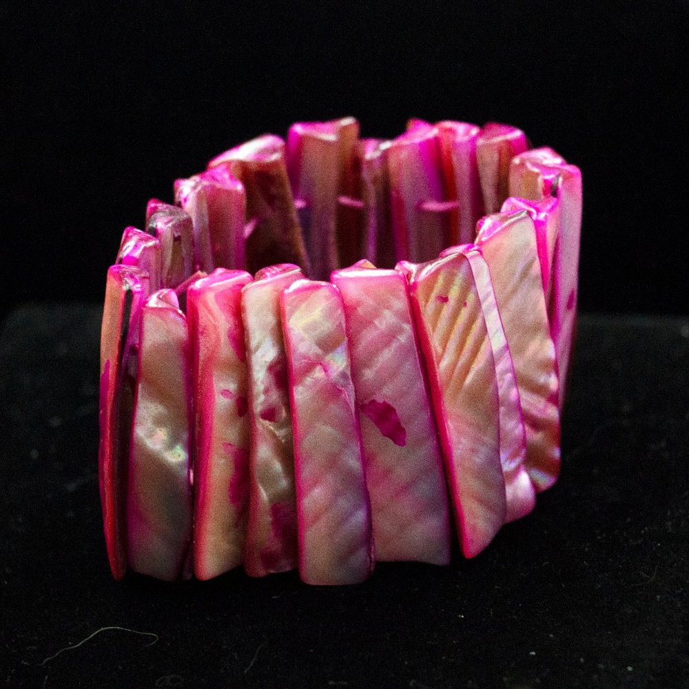 1-¾" WIDE PRETTY-IN-PINK STRETCH BRACELET - JBYSP1